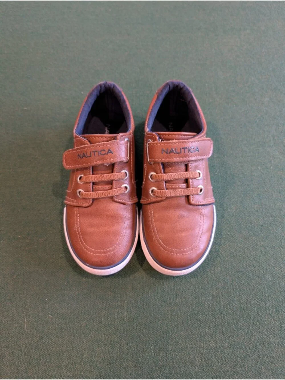 EUC Boy's Nautica Boat Shoes Size 10 💙